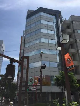 NYビルの外観
