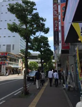 NYビルの外観
