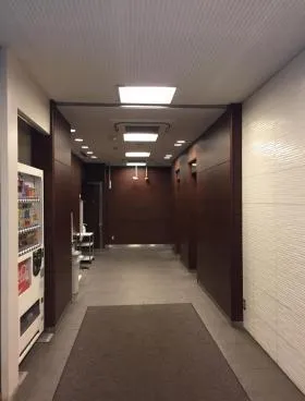 りそな新橋ビルの外観