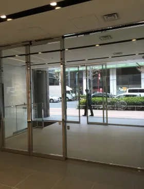 Daiwa西新宿(旧日廣)ビルの外観