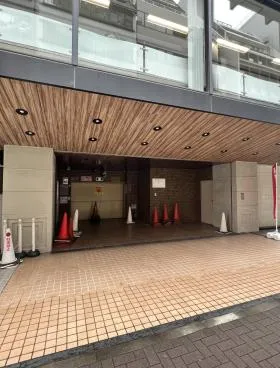 髙島屋THビル北館(旧:ムツミビルディング)の外観