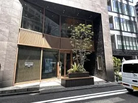 AD神田駅東口ビルの外観