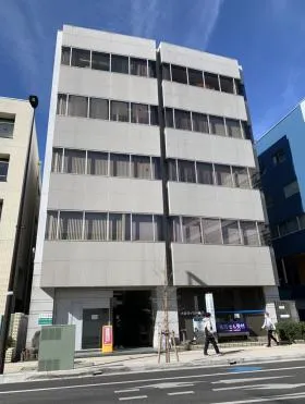 金杉仲町ビルの外観