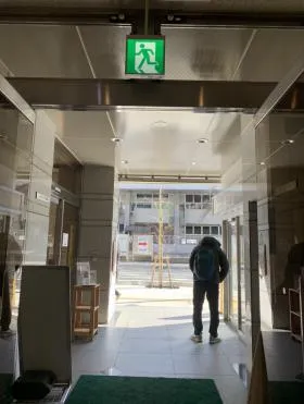 金杉仲町ビルの外観