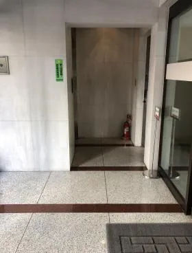 銀一パークビルの外観