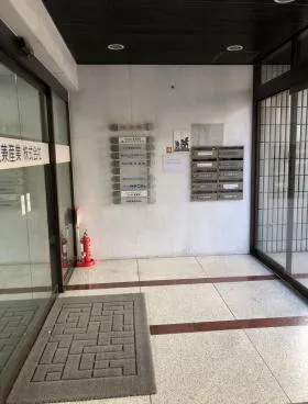 銀一パークビルの外観