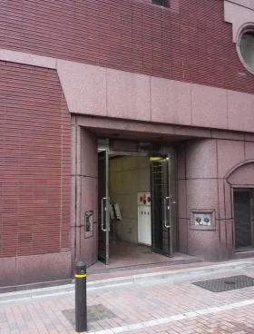 銀座天国ビルの外観