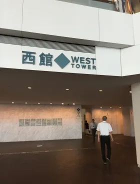 ソリッドスクエアの外観