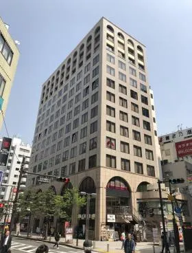 川崎十五番館ビルの外観