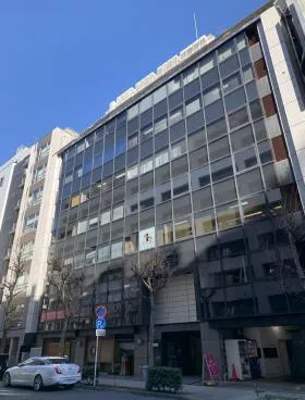 川島ビルの外観