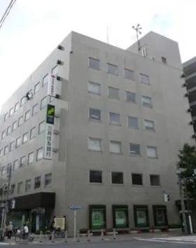 三井住友銀行都立大学駅前ビルの外観