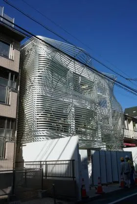 Dear神宮前ビルの外観
