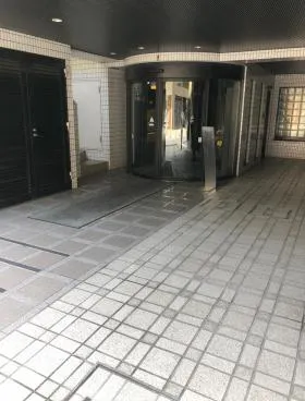YSビルの外観