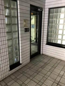 YSビルの外観