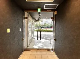 新宿嘉泉ビルの外観
