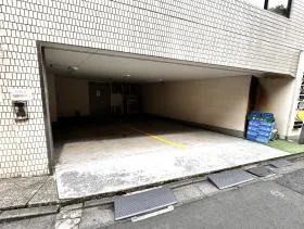 新宿嘉泉ビルの外観