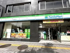 ファミリーマート
