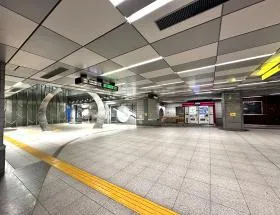 都営大江戸線「都庁前駅」