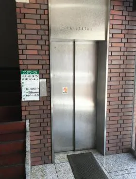 フロイデンビルの外観