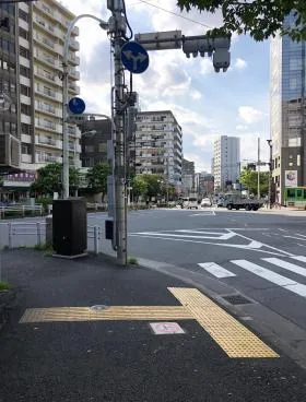 新宿ユーエストビルの外観