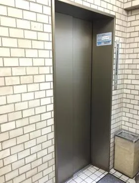 五洋ビルの外観