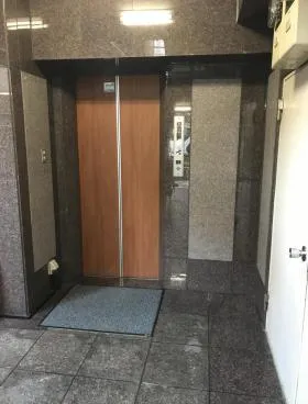 グランデージ赤羽南ビルの外観