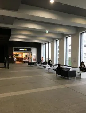 みなとみらいセンタービルの外観