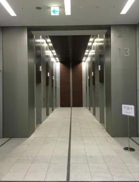 みなとみらいセンタービルの外観