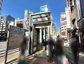 東京メトロ銀座線「末広町駅」からもアクセスしやすい（出入口1）