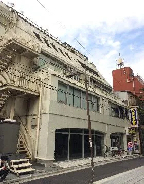 星座ビルの外観