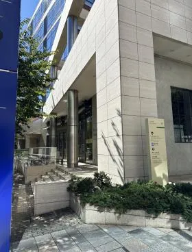 六本木ヒルズけやき坂テラスの外観