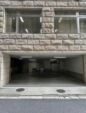 廣建ニューリバービルディングの外観