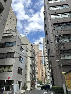 廣建ニューリバービルディングの外観