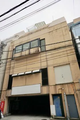 Uni-works新宿御苑(旧:第3タケビル)の外観