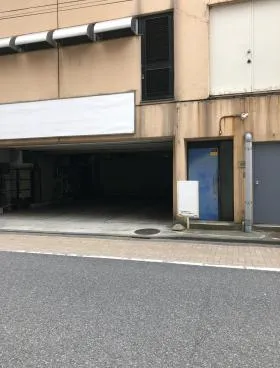 Uni-works新宿御苑(旧:第3タケビル)の外観