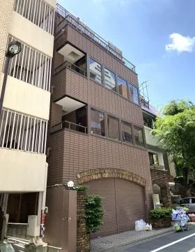 紀尾井町ヒルズビルの外観