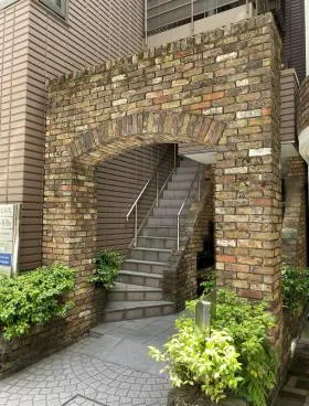 紀尾井町ヒルズビルの外観