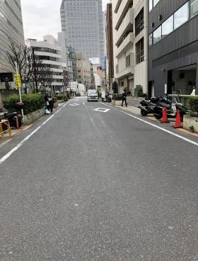 イマス葵ビルの外観