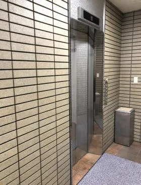 瀧山ビルの外観