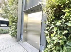 マークライト虎ノ門ビルの外観