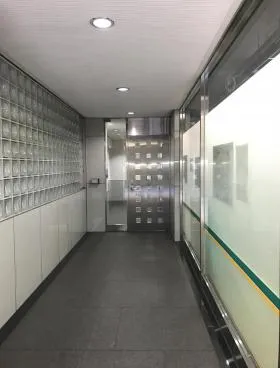 新日本ビルディング赤坂の外観