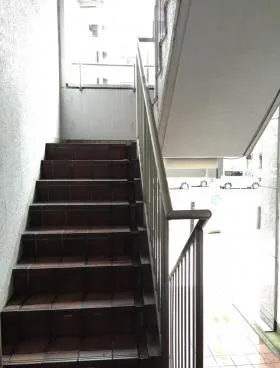 神田小川町ビルの外観