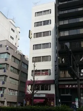 タカビルの外観