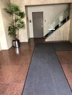 タカラビルの外観