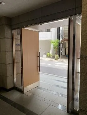 フォレスタビルの外観