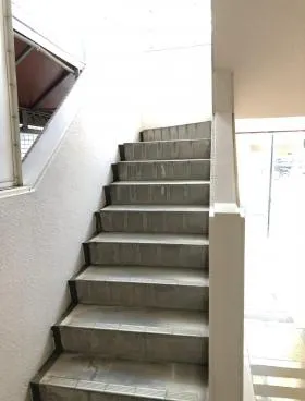 西新宿三関ビルの外観