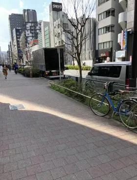 西新宿三関ビルの外観