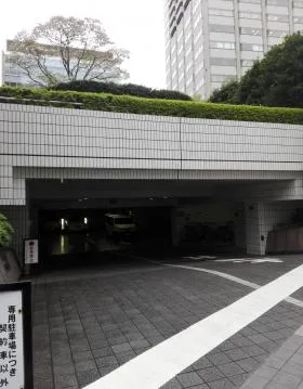 チュリス赤坂ビルの外観