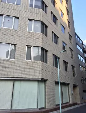 京橋山本ビルの外観
