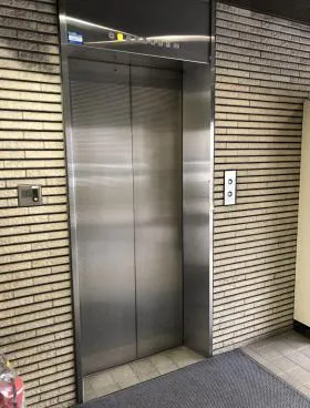 オキノビルの外観